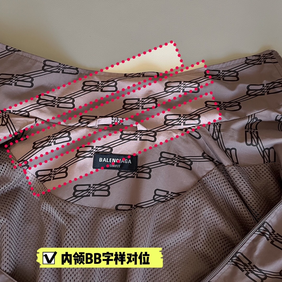 P639 BB满身logo风衣 · image 5