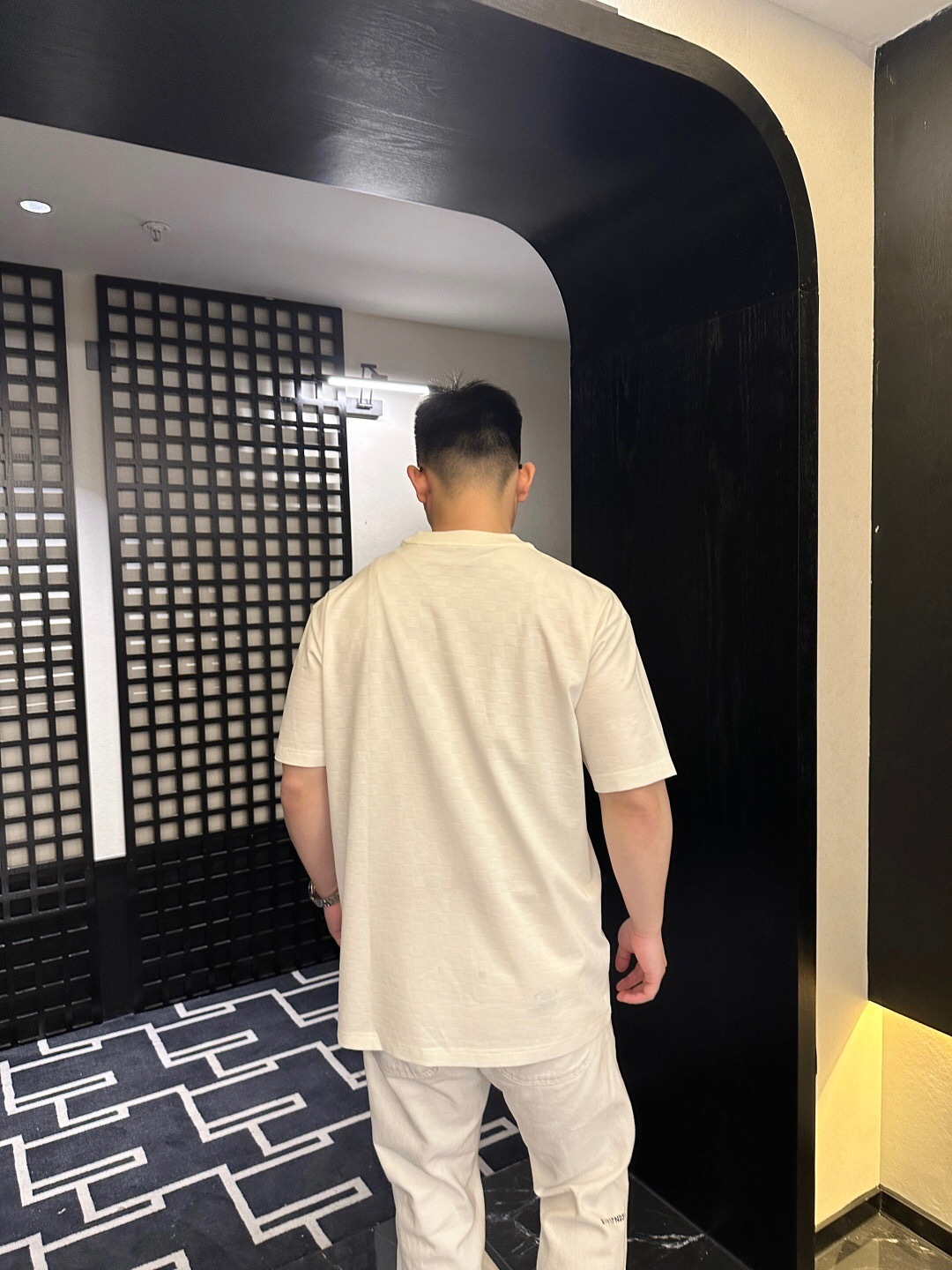 P229 棋盘格短袖白色 · image 19