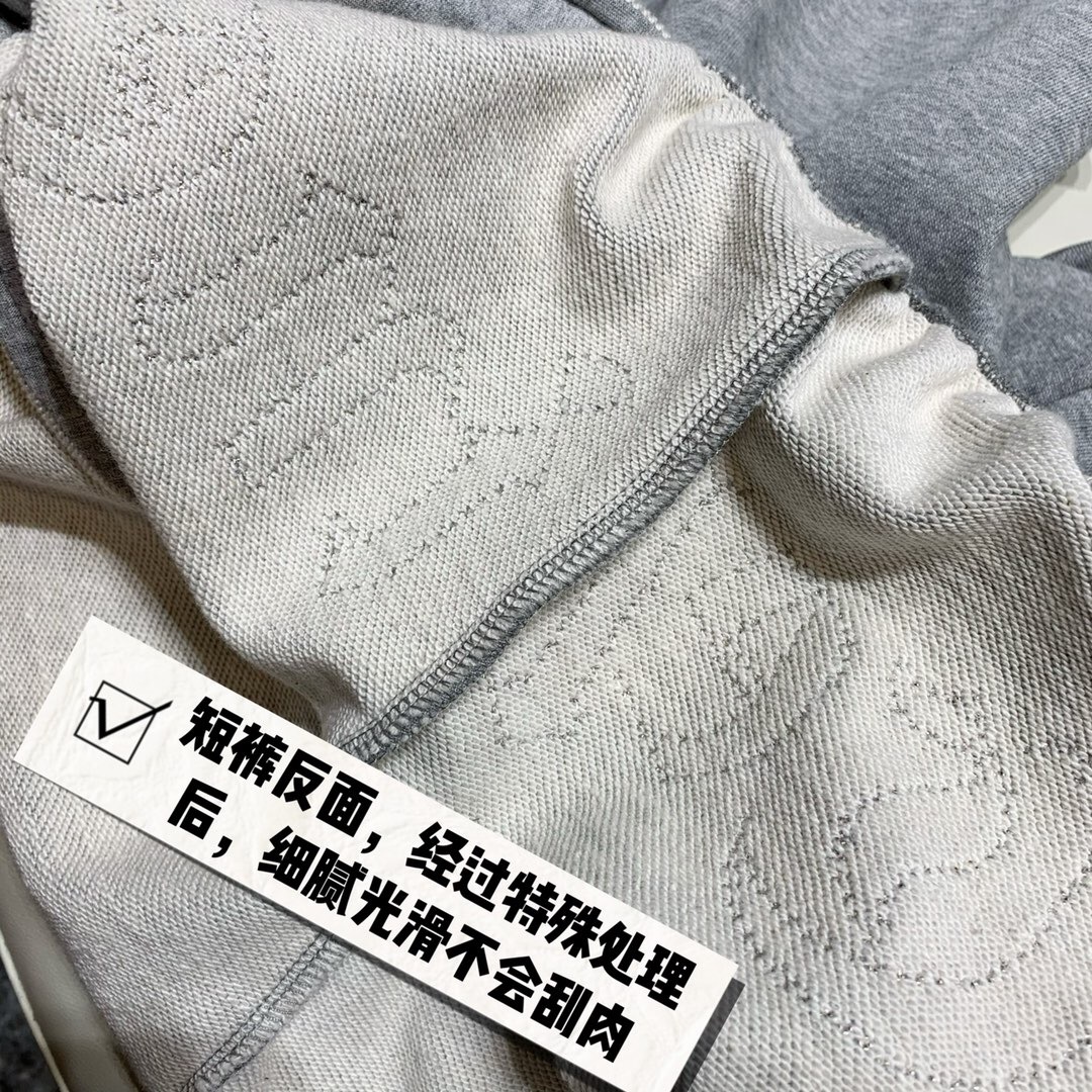 P339 铆钉灰色短裤 · image 11